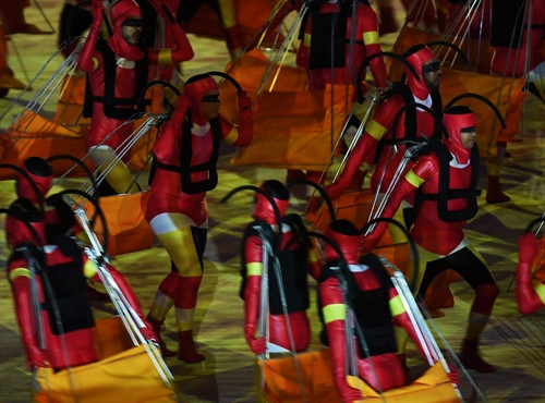 Một tiết mục nghệ thuật được trình diễn tại lễ bế mạc Thế vận hội. THX/ TTXVN