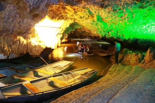 Chiêm ngưỡng vẻ đẹp lung linh của "dải ngân hà trong lòng núi" ảnh 9