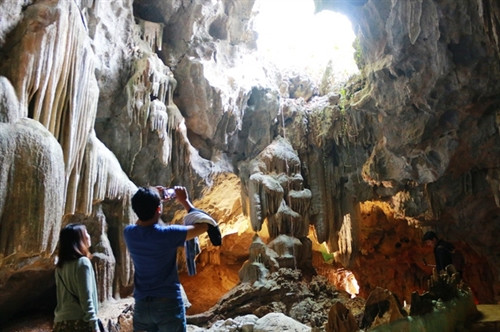 Chiêm ngưỡng vẻ đẹp lung linh của "dải ngân hà trong lòng núi" ảnh 19
