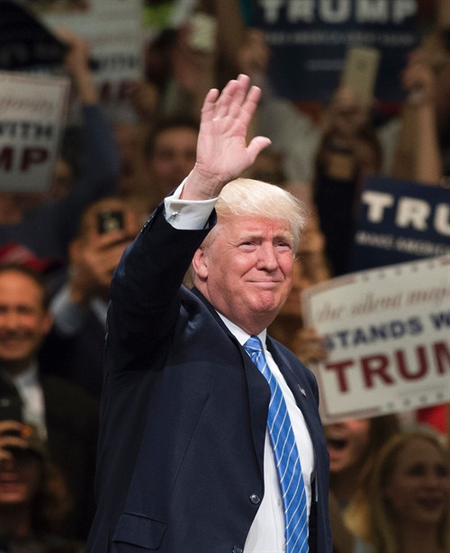 Ông Donald Trump phát biểu trong một chiến dịch vận động tranh cử ở Anaheim, California, Mỹ ngày 25/5. AFP/TTXVN