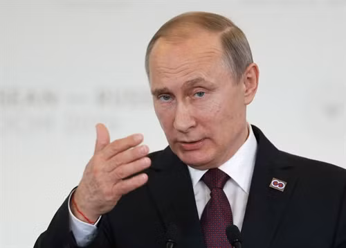 Tổng thống Nga Vladimir Putin phát biểu trong một cuộc họp báo ở Sochi, Nga ngày 20/5. EPA/TTXVN