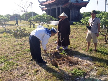 Linh thiêng những ngôi chùa giữa Biển Đông ảnh 18