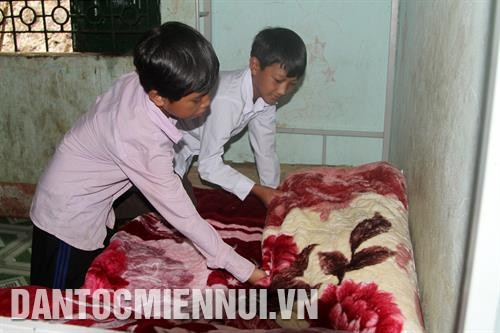 Học sinh Trường phổ thông dân tộc bán trú THCS xã Pa Vệ Sử, huyện Mường Tè (Lai Châu) được ở trong căn phòng kiên cố, ấm cúng. Ảnh: Việt Hoàng - TTXVN