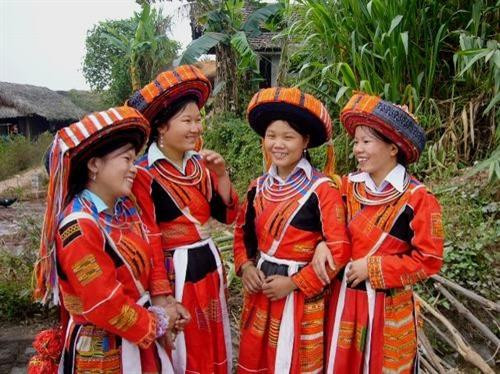 Người dân Pà Thẻn luôn được dạy phải kín đáo, không được để lộ bí mật ra bên ngoài Người dân Pà Thẻn luôn được dạy phải kín đáo, không được để lộ bí mật ra bên ngoài