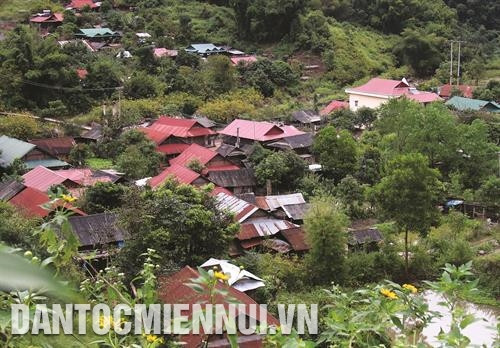 Bản làng của người Hà Nhì ở nơi biên cương Tổ quốc.