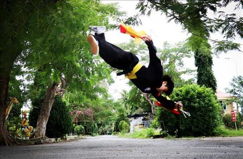 Môn sinh võ Gò Công thực hiện bài song nhuyễn tiên. Ảnh: Nam Thái – TTXVN Môn sinh võ Gò Công thực hiện bài song nhuyễn tiên. Ảnh: Nam Thái – TTXVN