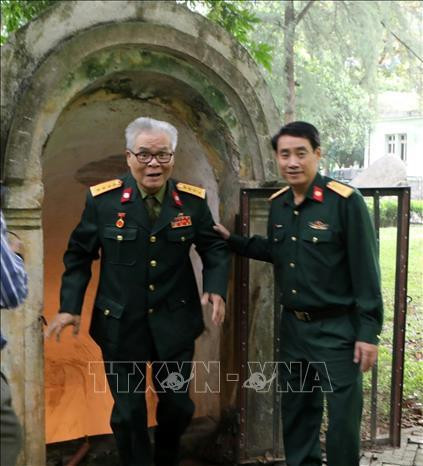 Một cửa ra cửa hầm 66 tại Hoàng thành Thăng Long. Ảnh: TTXVN