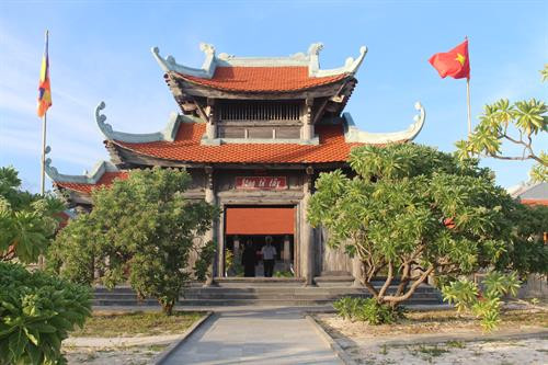 Chùa Song Tử Tây. Ảnh: Mai Hưng - TTXVN