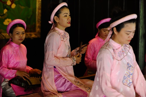 Các nhạc chương đều do Bộ Lễ biên soạn phù hợp với từng cuộc lễ của triều đình Các nhạc chương đều do Bộ Lễ biên soạn phù hợp với từng cuộc lễ của triều đình