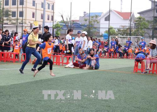 Chương trình thể thao thân thiện giúp người tự kỷ hòa nhập cộng đồng. Ảnh: Thanh Thương – TTXVN