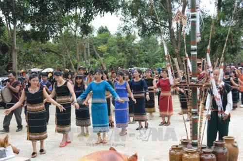 Quang cảnh lễ hội. Ảnh: Tuấn Anh – TTXVN Quang cảnh lễ hội. Ảnh: Tuấn Anh – TTXVN