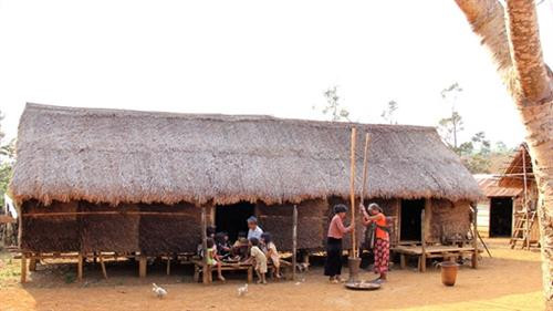 Nhà Dài cổ xưa còn lại duy nhất của người Mạ ở Lâm Đồng