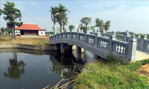 Một số hạng mục của dự án Di tích cấp Quốc gia Khu lưu niệm đồng chí Phùng Chí Kiên vẫn chưa hoàn thành. Ảnh: Tá Chuyên - TTXVN Một số hạng mục của dự án Di tích cấp Quốc gia Khu lưu niệm đồng chí Phùng Chí Kiên vẫn chưa hoàn thành. Ảnh: Tá Chuyên - TTXVN