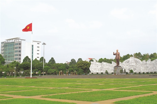 Quảng trường Đại Đoàn Kết ở trung tâm thành phố Pleiku