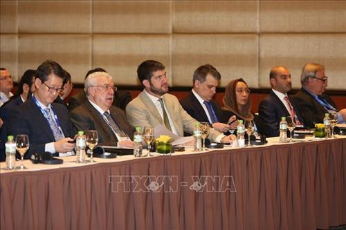 Ngài Aslan Aslanov, Chủ tịch OANA, Tổng giám đốc Hãng thông tấn AZERTAC (Azerbaijan) phát biểu. Ảnh: TTXVN Các đại biểu tham dự khai mạc Hội nghị Ban Chấp hành OANA lần thứ 44. Ảnh: Dương Giang - TTXVN Các đại biểu tham dự khai mạc hội nghị. Ảnh: Dương Giang - TTXVN Ngài Aslan Aslanov, Chủ tịch OANA, Tổng giám đốc Hãng thông tấn AZERTAC (Azerbaijan) phát biểu. Ảnh: TTXVN Các đại biểu tham dự khai mạc Hội nghị Ban Chấp hành OANA lần thứ 44. Ảnh: Dương Giang - TTXVN Các đại biểu tham dự khai mạc hội nghị. Ảnh: Dương Giang - TTXVN