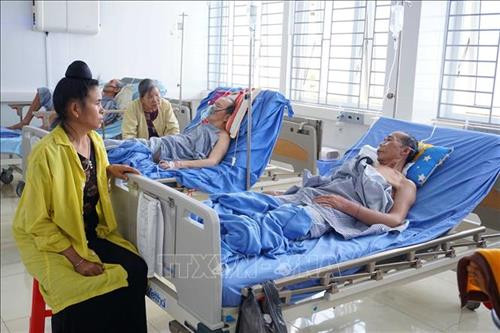 Tại Bệnh viện Đa khoa tỉnh Sơn La, cơ sở hạ tầng được nâng cấp đồng bộ để phục vụ khám, chữa bệnh. Ảnh: Diệp Anh – TTXVN Tại Bệnh viện Đa khoa tỉnh Sơn La, cơ sở hạ tầng được nâng cấp đồng bộ để phục vụ khám, chữa bệnh. Ảnh: Diệp Anh – TTXVN