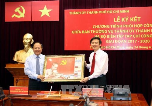 Thành ủy Thành phố Hồ Chí Minh và Tạp chí Cộng sản ký kết phối hợp công tác giai đoạn 2017 – 2020 ảnh 3