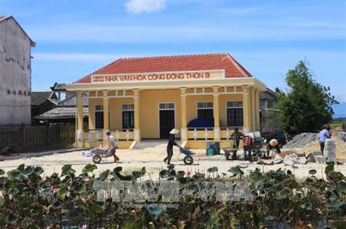 Nhà văn hóa cộng đồng ở xã Điền Hải, huyện Phong Điền, tỉnh Thừa Thiên-Huế được xây dựng theo chương trình nông thôn mới. Ảnh: Hồ Cầu - TTXVN Nhà văn hóa cộng đồng ở xã Điền Hải, huyện Phong Điền, tỉnh Thừa Thiên-Huế được xây dựng theo chương trình nông thôn mới. Ảnh: Hồ Cầu - TTXVN