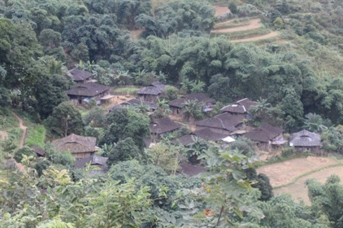 Bản Lô Lô Khuổi Khon. Bản Lô Lô Khuổi Khon.