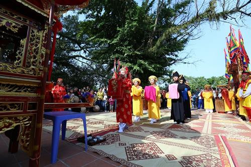 Nghi thức tế lễ. Ảnh: Phan Tuấn Anh - TTXVN