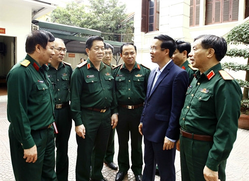 Trưởng Ban Tuyên giáo Trung ương Võ Văn Thưởng với các đại biểu. Ảnh: An Đăng - TTXVN