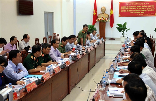 Quang cảnh buổi làm việc. Ảnh: Kim Há-TTXVN