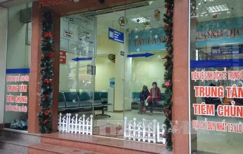 Hà Nội tổ chức đăng ký tiêm vắc xin 5 trong 1 qua mạng từ ngày 29/12. ảnh 1