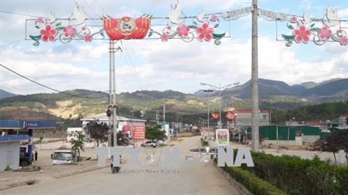 Diện mạo xã nông thôn mới Sốp Cộp ngày càng khang trang. Ảnh: Nguyễn Cường - TTXVN Diện mạo xã nông thôn mới Sốp Cộp ngày càng khang trang. Ảnh: Nguyễn Cường - TTXVN