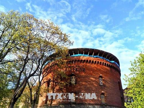 Pháo đài cổ xây dựng từ thế kỷ 18. Ảnh: Tâm Hằng -TTXVN Pháo đài cổ xây dựng từ thế kỷ 18. Ảnh: Tâm Hằng -TTXVN