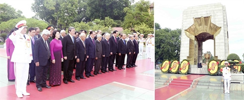 Đoàn đại biểu lãnh đạo, nguyên lãnh đạo Đảng, Nhà nước do Tổng Bí thứ Nguyễn Phú Trọng dẫn đầu cùng các Bộ, ban, ngành ở Trung ương và Hà Nội đến đặt vòng hoa tại Đài tưởng niệm các Anh hùng Liệt sỹ. Ảnh: Phạm Kiên – TTXVN Đoàn đại biểu lãnh đạo, nguyên lãnh đạo Đảng, Nhà nước do Tổng Bí thứ Nguyễn Phú Trọng dẫn đầu cùng các Bộ, ban, ngành ở Trung ương và Hà Nội đến đặt vòng hoa tại Đài tưởng niệm các Anh hùng Liệt sỹ. Ảnh: Phạm Kiên – TTXVN