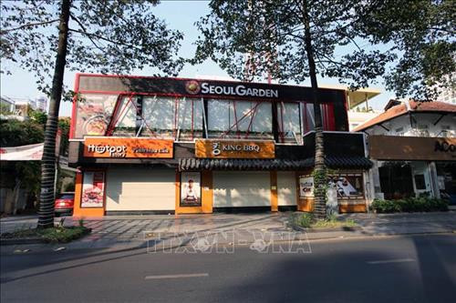 Thành phố Hồ Chí Minh thực hiện nghiêm chỉ đạo không tập trung đông người nơi công cộng để phòng, chống dịch Covid-19. Ảnh : Thành Chung - TTXVN Thành phố Hồ Chí Minh thực hiện nghiêm chỉ đạo không tập trung đông người nơi công cộng để phòng, chống dịch Covid-19. Ảnh : Thành Chung - TTXVN