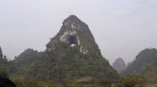 Núi “Mắt thần” - thác Nặm Trá ảnh 3 Núi “Mắt thần” - thác Nặm Trá ảnh 3