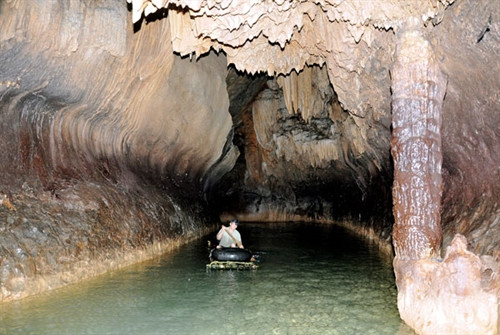 Một đoạn trong lòng động Bản Ngẳm, xã Cần Yên (Thông Nông).