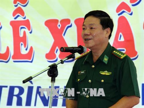 Đại tá Văn Ngọc Quế, Phó Chủ nhiệm Chính trị Bộ đội Biên phòng phát biểu tại Lễ xuất quân. Ảnh: Diệp Anh - TTXVN Đại tá Văn Ngọc Quế, Phó Chủ nhiệm Chính trị Bộ đội Biên phòng phát biểu tại Lễ xuất quân. Ảnh: Diệp Anh - TTXVN