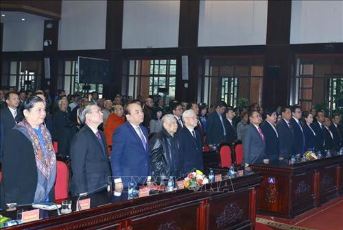 Tổng Bí thư, Chủ tịch nước Nguyễn Phú Trọng; Thủ tướng Nguyễn Xuân Phúc và nhiều đồng chí lãnh đạo, nguyên lãnh đạo Đảng, Nhà nước dự lễ kỷ niệm. Ảnh: Thống Nhất – TTXVN Tổng Bí thư, Chủ tịch nước Nguyễn Phú Trọng; Thủ tướng Nguyễn Xuân Phúc và nhiều đồng chí lãnh đạo, nguyên lãnh đạo Đảng, Nhà nước dự lễ kỷ niệm. Ảnh: Thống Nhất – TTXVN