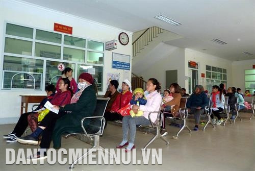 Năm 2018, Bệnh viện đa khoa khu vực ATK huyện Yên Sơn đã khám cho trên 18.500 lượt bệnh nhân, phần lớn trong số đó là đồng bào dân tộc thiểu số. Ảnh: Vũ Quang Đán Năm 2018, Bệnh viện đa khoa khu vực ATK huyện Yên Sơn đã khám cho trên 18.500 lượt bệnh nhân, phần lớn trong số đó là đồng bào dân tộc thiểu số. Ảnh: Vũ Quang Đán