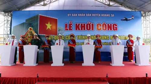 Nhấn nút khởi công Nhà trưng bày Hoàng Sa Nhấn nút khởi công Nhà trưng bày Hoàng Sa