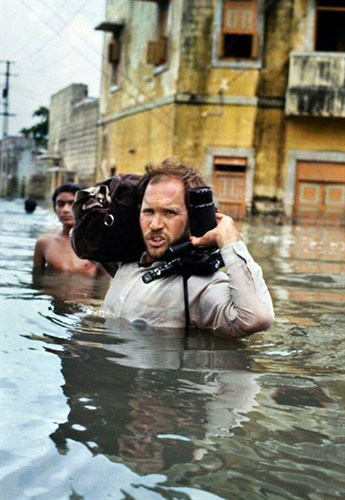 Phóng viên - nghề nguy hiểm ảnh 1