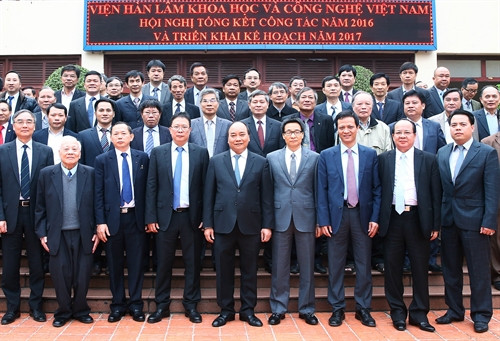 Thủ tướng Nguyễn Xuân Phúc với các đại biểu. Ảnh:Thống Nhất-TTXVN