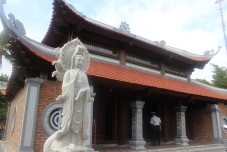 Linh thiêng những ngôi chùa giữa Biển Đông ảnh 2