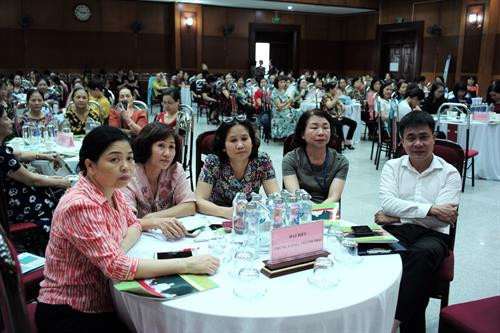 Qua các tham luận tại diễn đàn, có thể nhận thấy, các hội viên hội phụ nữ, những người có vai trò quyết định bữa ăn của gia đình hiện vẫn còn gặp hạn chế trong việc tiếp cận các sản phẩm nông sản theo chuỗi sản xuất, cung ứng thực phẩm an toàn.