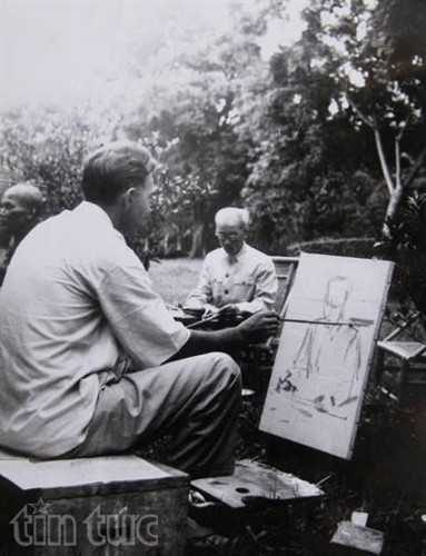 Triển lãm tranh về Việt Nam của Họa sĩ Công huân Liên xô tại St. Petersburg ảnh 3