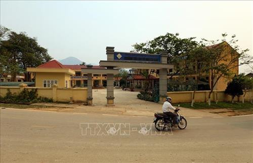 Trường Tiểu học Võ Nguyên Giáp tại xã Mường Phăng. Ảnh: Phan Tuấn Anh - TTXVN Trường Tiểu học Võ Nguyên Giáp tại xã Mường Phăng. Ảnh: Phan Tuấn Anh - TTXVN