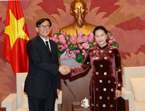 Chiều 24/2/2017, tại Nhà Quốc hội, Chủ tịch Quốc hội Nguyễn Thị Kim Ngân tiếp Ngài Manopchai Vongphakdi, Đại sứ Đặc mệnh toàn quyền Vương quốc Thái Lan tại Việt Nam đến chào xã giao. Ảnh: Trọng Đức - TTXVN