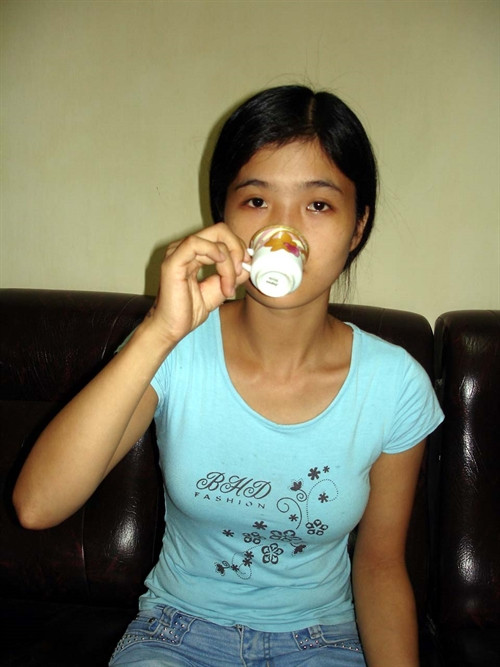 Một bênh nhân vừa được cấy ghép ngón chân thành ngón tay, nhờ đó đã hoạt động bình thường. Ảnh: TTXVN phát Một bênh nhân vừa được cấy ghép ngón chân thành ngón tay, nhờ đó đã hoạt động bình thường. Ảnh: TTXVN phát