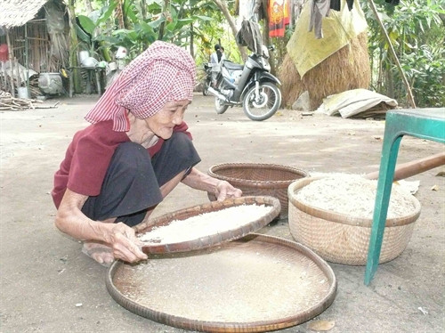 Cốm được sàng sẩy kĩ cho tơi và ngon