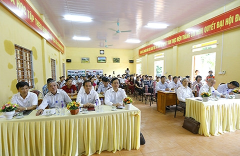 Các đại biểu dự Lễ ra quân điều tra, thu thập thông tin về thực trạng kinh tế - xã hội 53 dân tộc thiểu số. Các đại biểu dự Lễ ra quân điều tra, thu thập thông tin về thực trạng kinh tế - xã hội 53 dân tộc thiểu số.