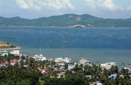 Một góc vịnh Xuân Đài. Một góc vịnh Xuân Đài.