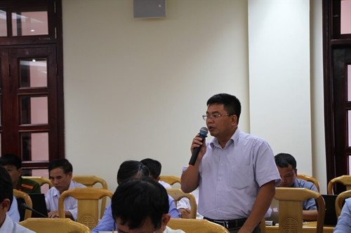 Đại diện Công ty TNHH Môi trường Phú Hà phát biểu. Ảnh: Hoàng Ngà – TTXVN Đại diện Công ty TNHH Môi trường Phú Hà phát biểu. Ảnh: Hoàng Ngà – TTXVN