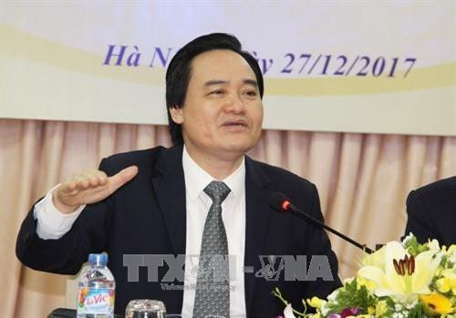 Bộ trưởng Bộ Giáo dục và Đào tạo Phùng Xuân Nhạ phát biểu chỉ đạo tại Hội nghị Hiệu trưởng các trường sư phạm ngày 27/12/2017. Ảnh: TTXVN phát Bộ trưởng Bộ Giáo dục và Đào tạo Phùng Xuân Nhạ phát biểu chỉ đạo tại Hội nghị Hiệu trưởng các trường sư phạm ngày 27/12/2017. Ảnh: TTXVN phát